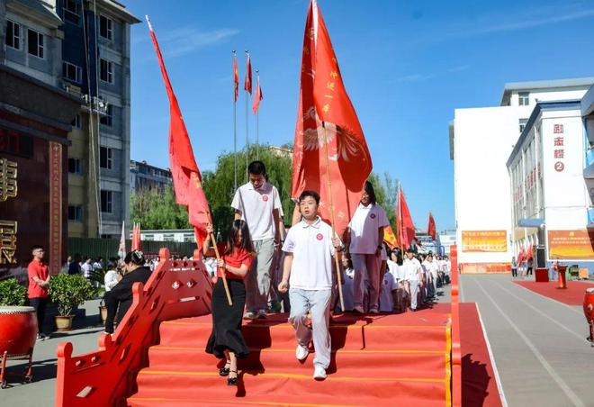 包含点球大战魔鬼多，勇士雄心满怀的词条
