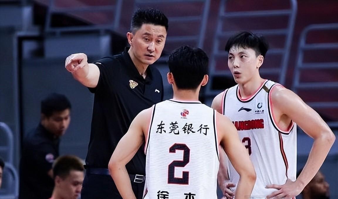 广东队胜新疆队近九分优势保持不败纪录