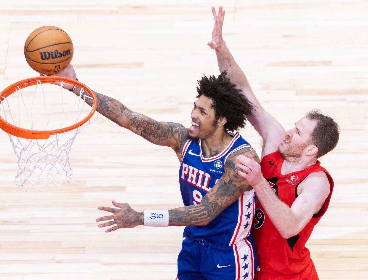 猛龙击败篮网,取得六连胜 猛龙击败篮网,取得六连胜